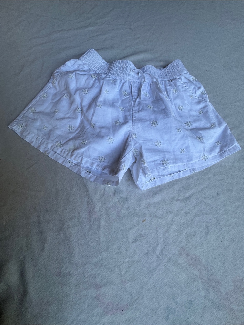 Gap White eyelet White Embroidered girls  Shorts - Lightweight size xxxl
